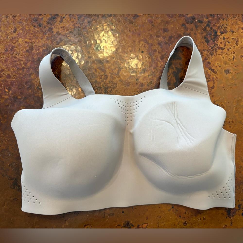 Victoria's Secret VSX Featherweight Max™ Sports Bra